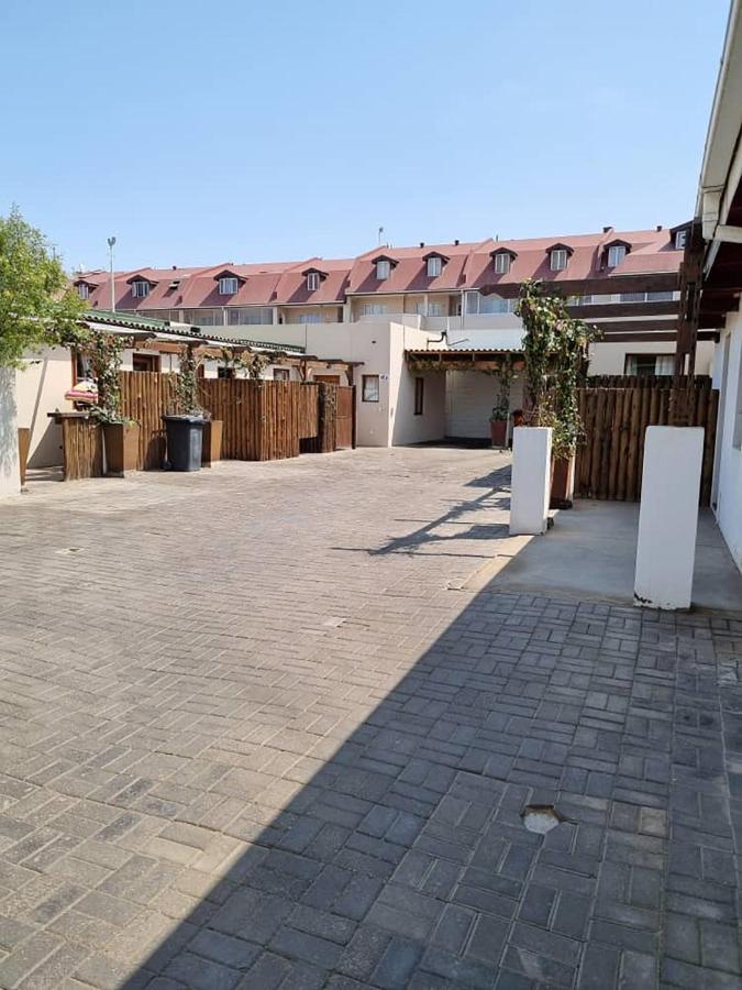 Eazy Sleep Accommodation Swakopmund Eksteriør bilde